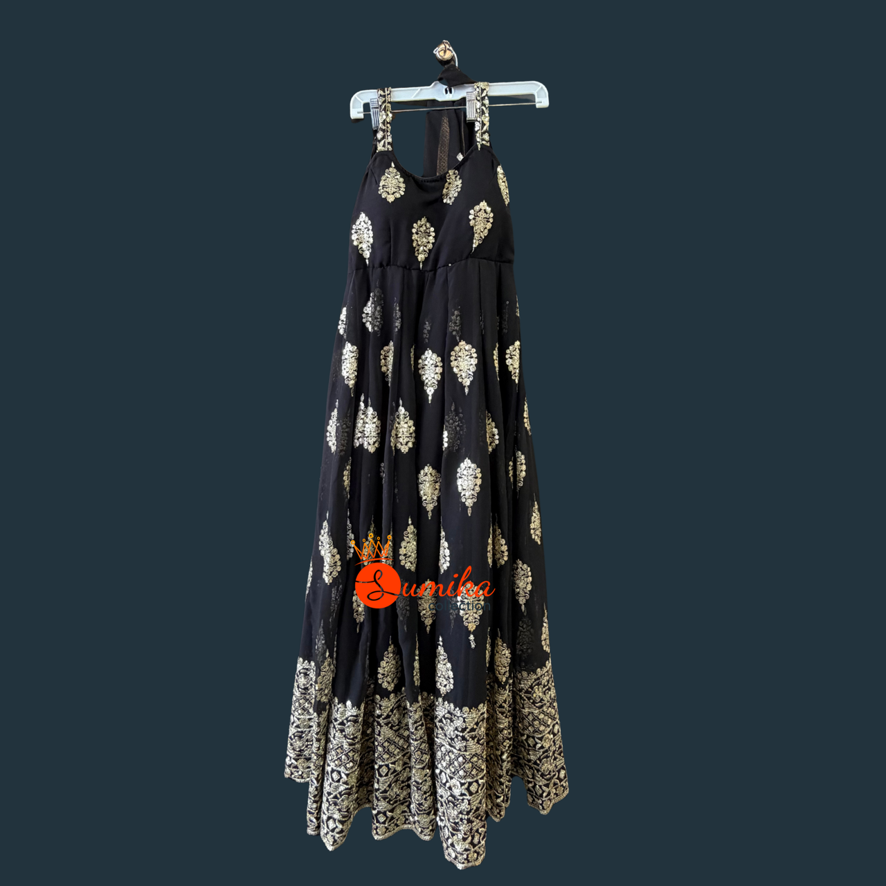 Sleeveless Embroidered Georgette Anarkali Gown – Two-Piece Set