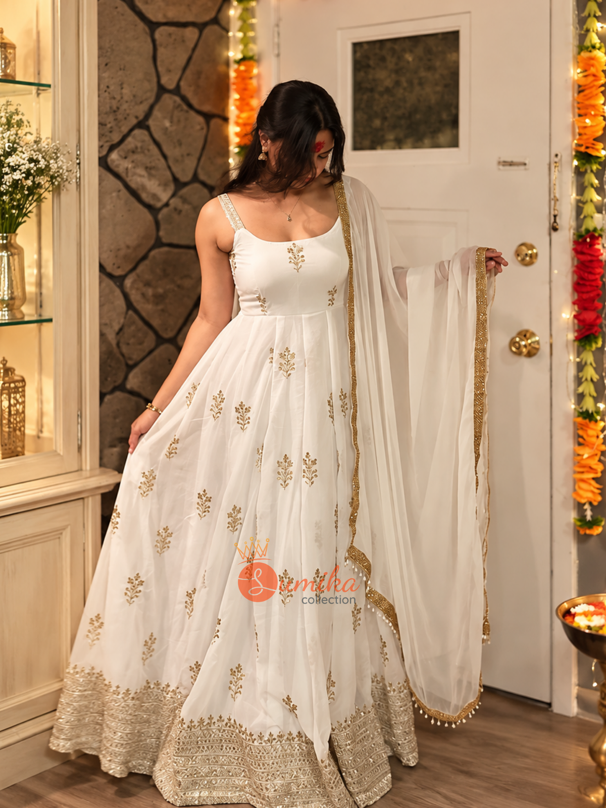 Sleeveless Embroidered Georgette Anarkali Gown – Two-Piece Set